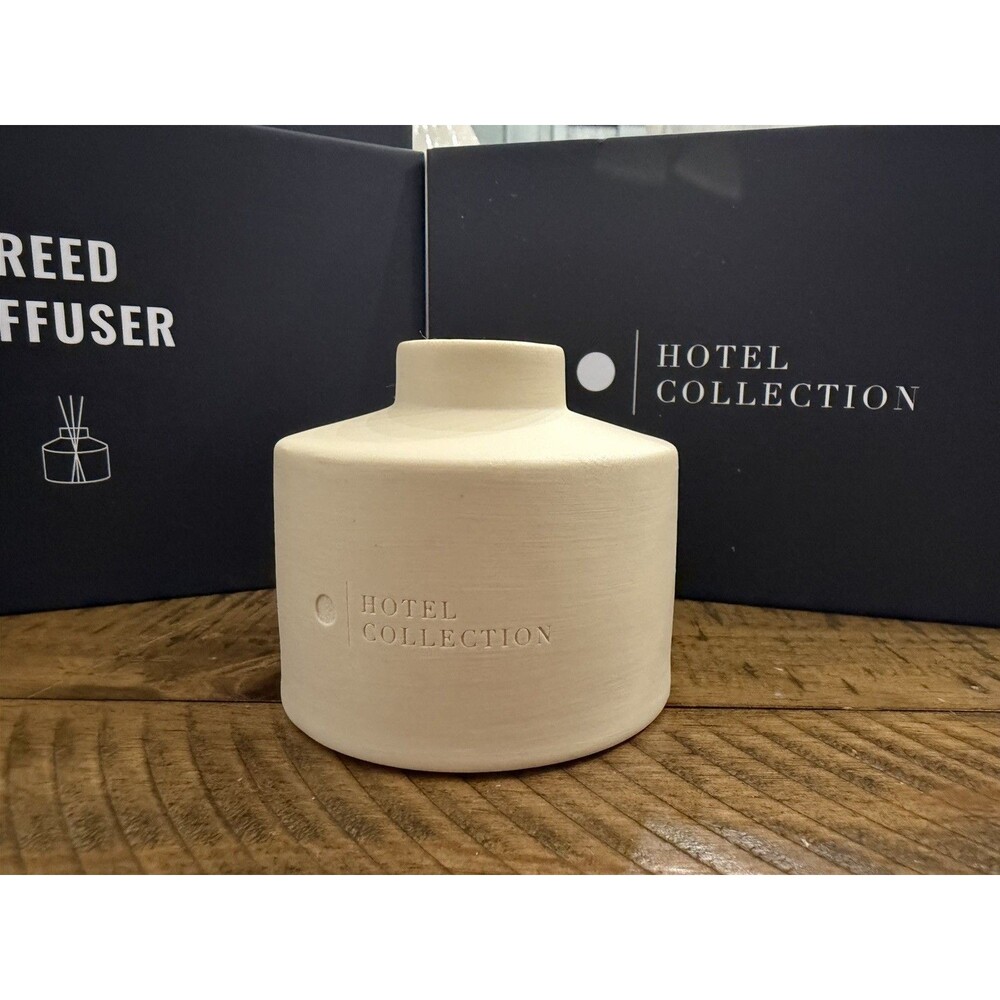 Hotel Collection 100mL Ceramic Reed Diffuser – My Way | Bone $49.95 Retail - Picture 3 of 12